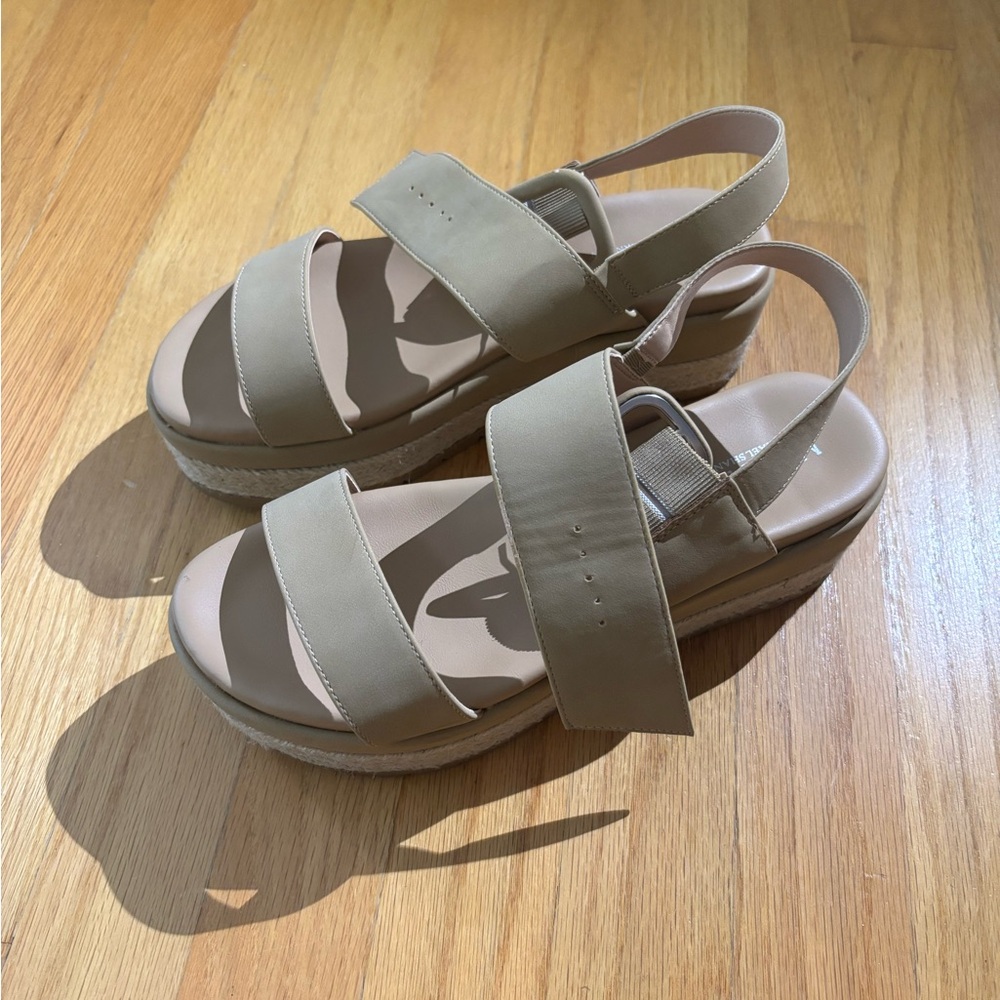 Elegant Tan Platform Sandals